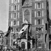 Kościół Mariacki w czasie hitlerowskich uroczystości na Rynku w Krakowie